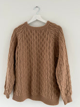 Last inn bildet i Galleri-visningsprogrammet, YarnChain Sweater / Woman (english)
