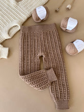 Last inn bildet i Galleri-visningsprogrammet, LinÅker Bukse Baby (strikkepakke)
